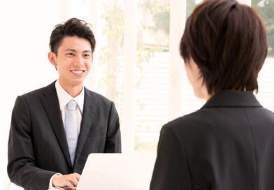 結婚式の男女